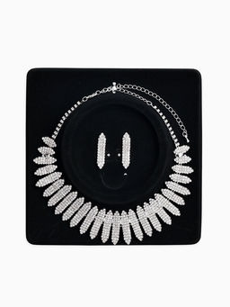 Набор 2 пред-а: серьги, колье со стразами "Лёд" лепестки. d=13,5см, цвет белый в серебре