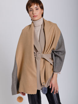 в составе шерсть Большой, мягкий, теплый двусторонний палантин с рисунком в стиле арт-деко.