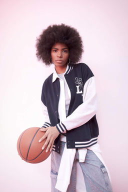 DeFactoFit Толстый кардиган-бомбер с воротником-бомбером оверсайз и карманами фото 2