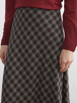 Beli Fermuarl? Baklava Desenli A Kesim Etek