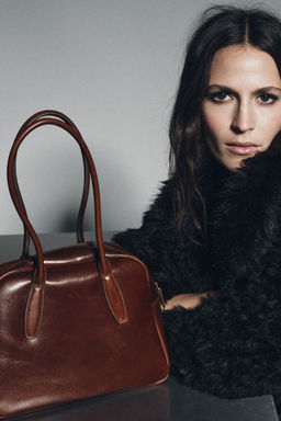 LEATHER BOWLING BAG - Zara фото 10