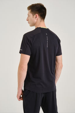 Футболка Черный