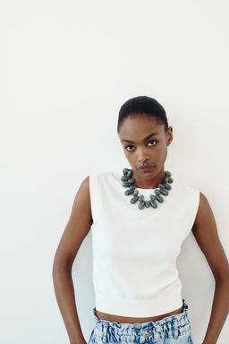 PLAIN KNIT TOP WITH RIBBED TRIMS