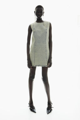 Vestido evase de sarga