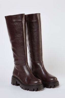 Trendyolmilla Shoes Koyu Kahverengi Kal?n Tabanl? Fermuarl? Kad?n Cizme TAKAW25CZ00005  фото 3