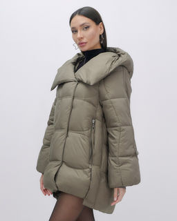 Куртка зимняя женская с большим капюшоном модная коричневого цвета 7739K - Visdeer фото 10