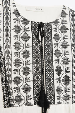 CONTRAST EMBROIDERY JACKET - Zara фото 8