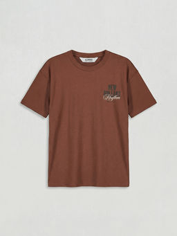 Bask?l? Erkek ?ocuk Ti??rt