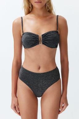 Siyah Straplez Aksesuarl? Simli Brazilian Bikini Tak?m? TBESS24BT00054