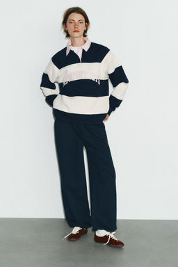 STRIPED POLO NECK SLOGAN SWEATSHIRT