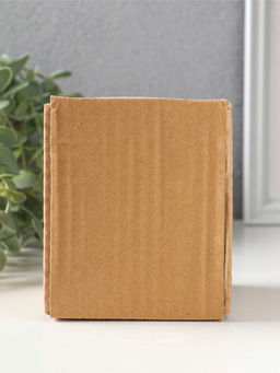 Сувенир керамика "Девочка-ангел в платьице с бантиком, держит сердце" 8,8х7,5х10,3 см