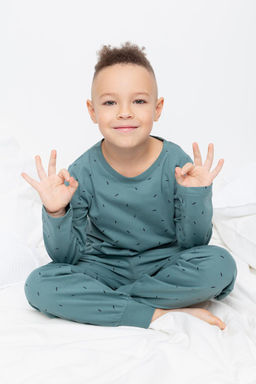 К 1561/24/темный малахит,палочки пижама дет