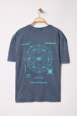 Trendyolmilla Man Yesil Oversize/Genis Kesim Eskitme/Soluk Efekt Galaksi Bask?l? T-Shirt TMNSS25TS00076  фото 8