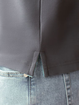 Футболка-поло из фактурного трикотажа - Vilatte фото 7