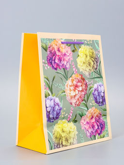 Цена за 2 шт. Пакет подарочный ламинированный Самой прекрасной 18?22.3?10 см