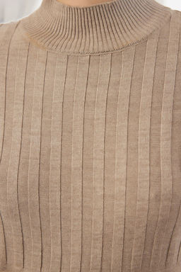 Vizon Mini Triko Dik Yaka Elbise TWOAW22EL0021 - Trendyolmilla фото 4