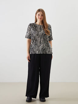 Bisiklet Yaka Desenli Kad?n Ti??rt