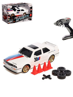 УЦЕНКА Машинка на пульте управления Легенда Дрифта, радиоуправление, полный привод, 40 км/ч, 2 комплекта колёс, 1:16, цвет белый
