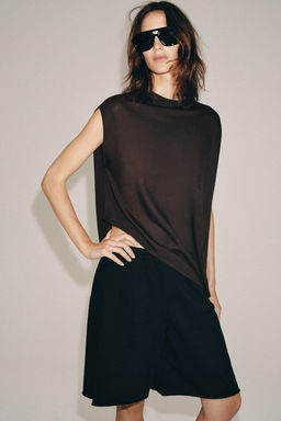 TOP ASIM?TRICO PUNTO / Marr?n - Zara фото 5