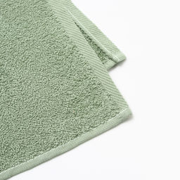 Набор подарочный «Этель» Winter magic, 5 предмета, полотенце 30×60 см, мочалка, расчёска