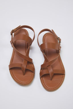 Trendyol Shoes Taba Bilekten Baglamal? Parmak Aras? Kad?n Sandalet TAKSS25SD00019