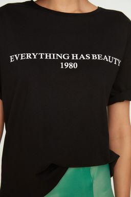 Siyah %100 Pamuk Slogan Bask?l? Relaxed/Genis Rahat Kesim Bisiklet Yaka Orme T-Shirt TWOSS19GH0034