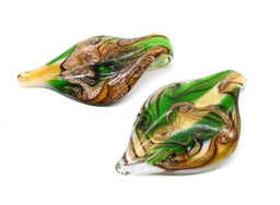 Кулон ручной работы из муранского стекла Лист 35*60мм цв.желто-зеленый