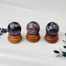 Шар из кварцевого Аметиста на подставке