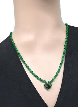 Бусы из циркона с подвеской Сердце, цвет изумруд, 60см