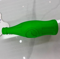 Цена за 2 шт. Игрушка TPR для средних и крупных пород собак "Бутылочка", цвет зеленый, 17*4,7см