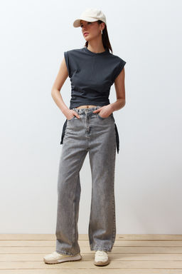 TRENDYOLMILLA Antrasit %100 Pamuk Buzgu Detayl? Crop Yarasa Kol Orme T-Shirt TWOSS24TS00026  фото 11