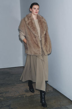 ZW COLLECTION LIMITED EDITION FAUX FUR WAISTCOAT