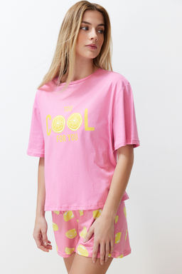 Trendyolmilla Pembe %100 Pamuklu Slogan Meyve Bask?l? Sortlu Orme Pijama Tak?m? THMSS24PT00226  фото 3