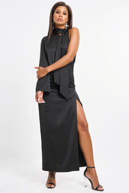 Платье вечернее с ассиметричным вырезом из атласа черное новый год