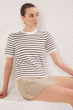 Trendyolmilla Ekru Cizgili Basic Viskon Kar?s?ml? Triko Ince Bluz TWOSS25BZ00488  фото 7