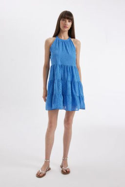 A Kesim Halter Yaka Brode Kolsuz Mini Elbise