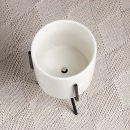 Декоративный горшок для цветов «Цилиндр», 300 мл, 15×8×8 см, керамика, на чёрной подставке, белый