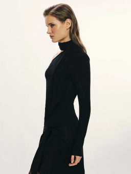 Лонгслив с шарфом / Zarina