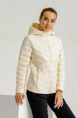 Пуховик лёгкий с капюшоном Белый