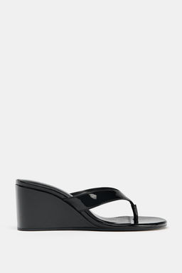 PATENT-EFFECT WEDGE SANDALS - Zara фото 6