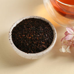 Подарочный набор Любимой бабушке: чай апельсин с шоколадом, 50 г., кружка 300 мл