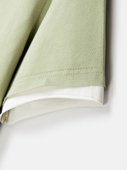 Футболка с контрастной отделкой "Шалфей" 7+