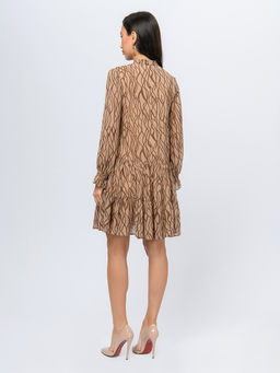 Платье бежевого цвета длины мини с принтом и фигурным вырезом - 1001dress фото 4