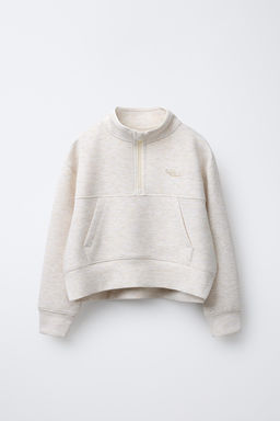 RAISED SLOGAN SWEATSHIRT