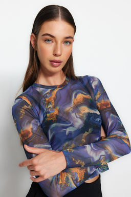 Trendyolmilla Pembe Bask?l? Tul Fitted/Vucuda Oturan Crop Esnek Orme Bluz TWOAW24BZ00030
