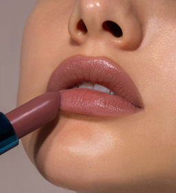 LuxVisage Помада-бальзам для губ Mint Balm тон 105 Nude Mood 3,8г