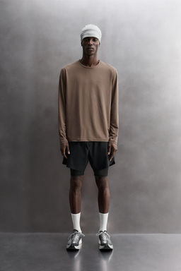 BASIC TECHNICAL LONG SLEEVE T-SHIRT - Zara фото 11