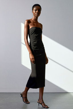 Siyah Duz Vucudu Saran Y?rtmac Detayl? Midi Dokuma Elbise TWOSS25EL00623