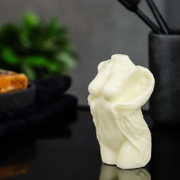 Мыло фигурное "Торс женский с крыльями" молочное, 125г