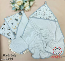 Махровое полотенце с муслиновым уголком и варежкой